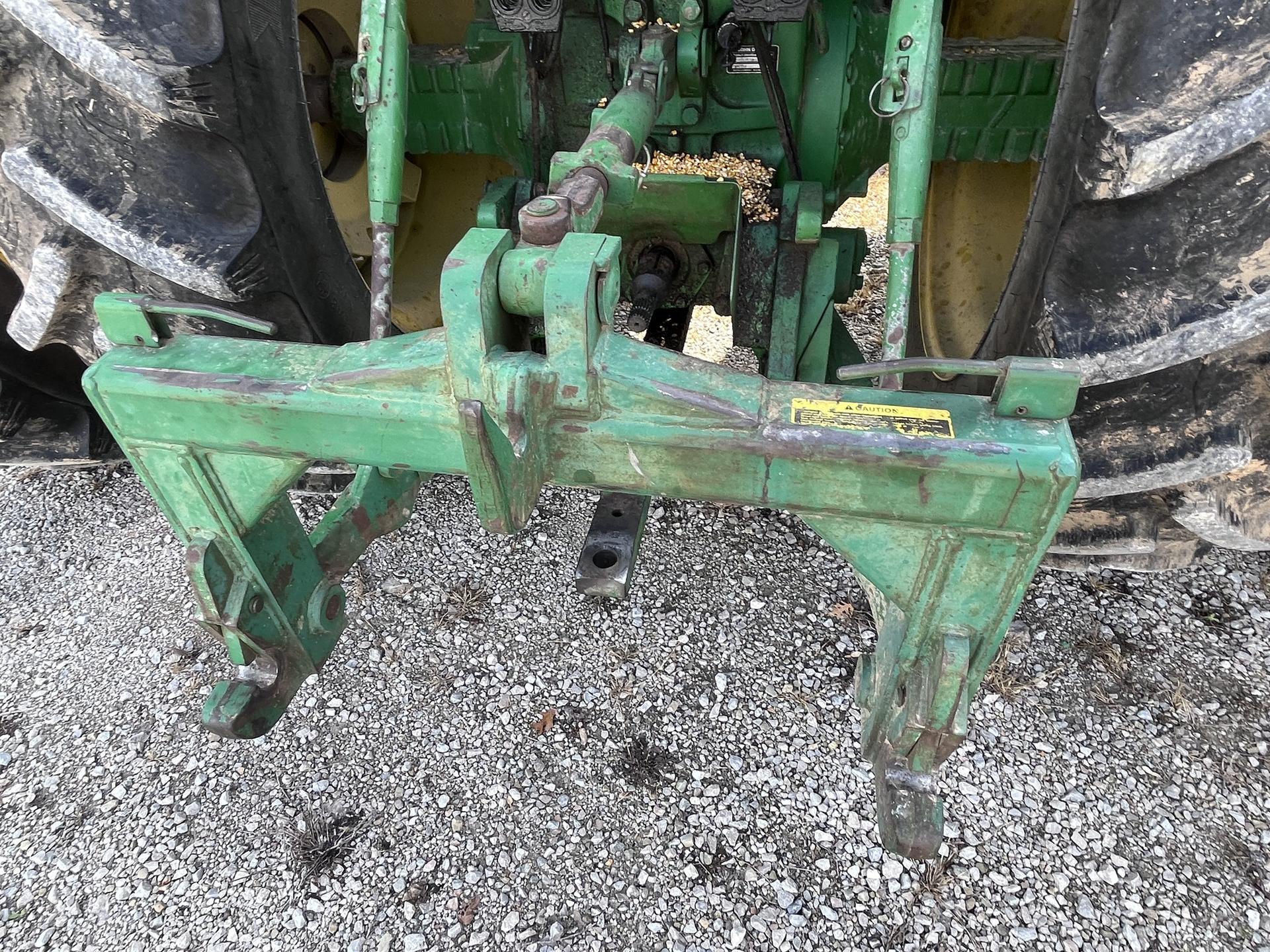 1989 John Deere 4555 Image