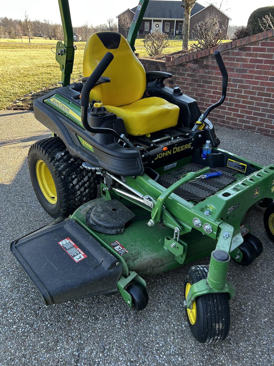 2022 John Deere Z920M Image