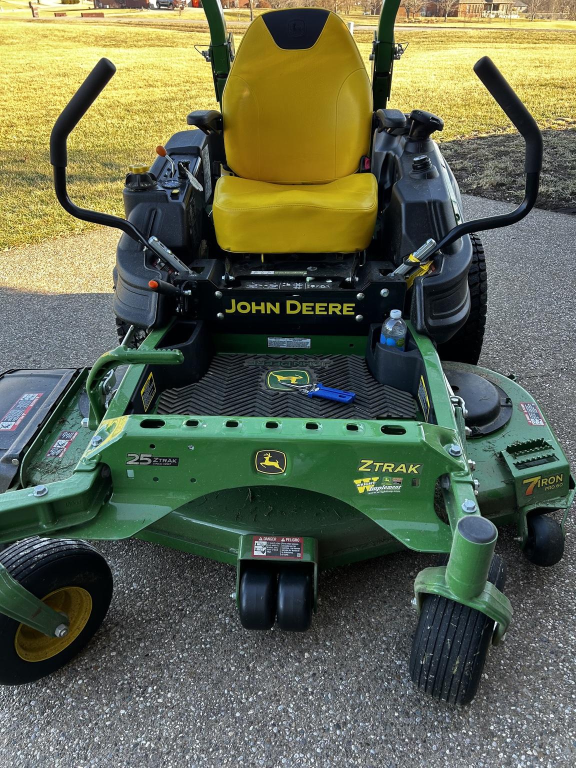 2022 John Deere Z920M Image