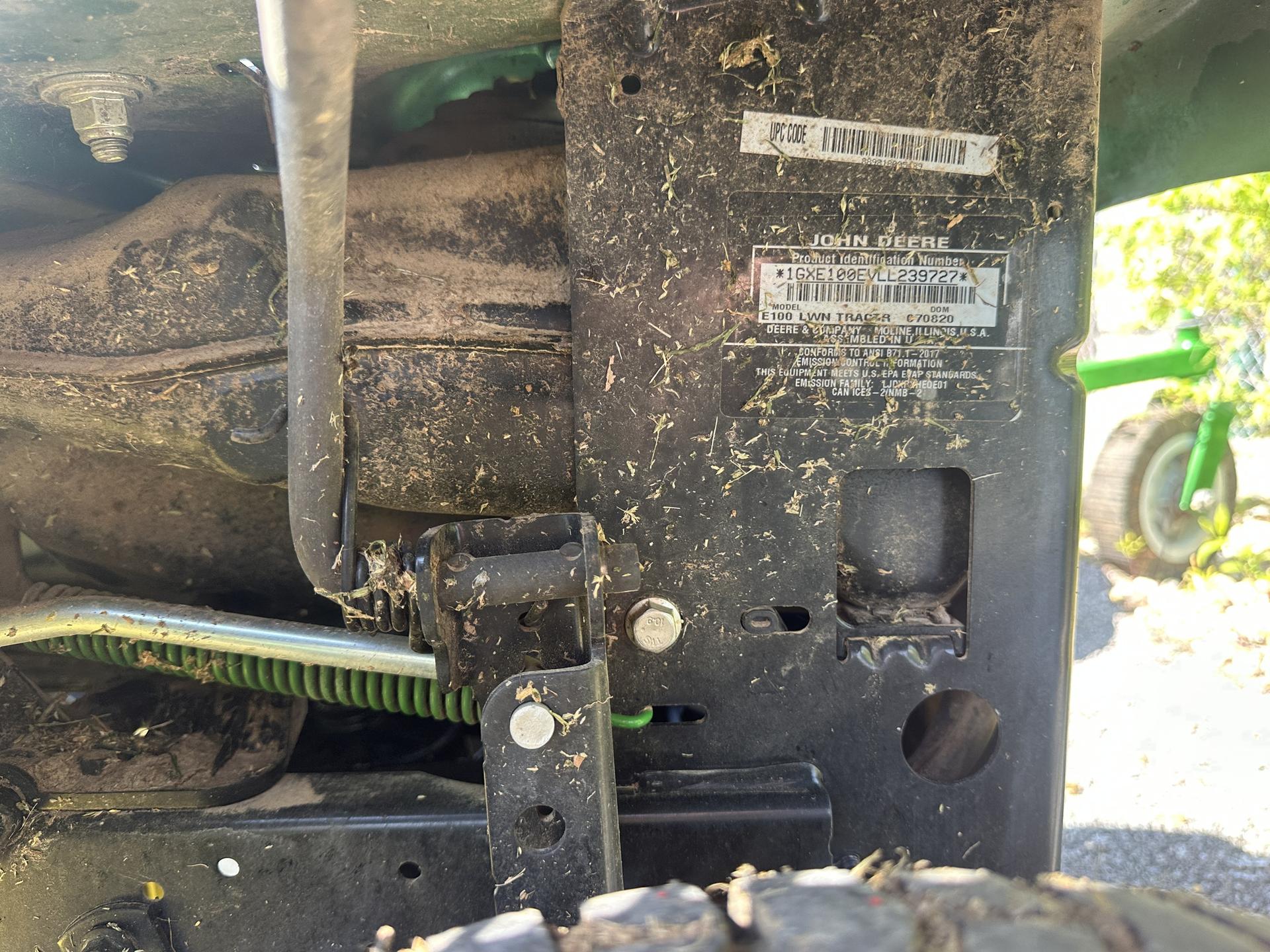 2020 John Deere E100 Image