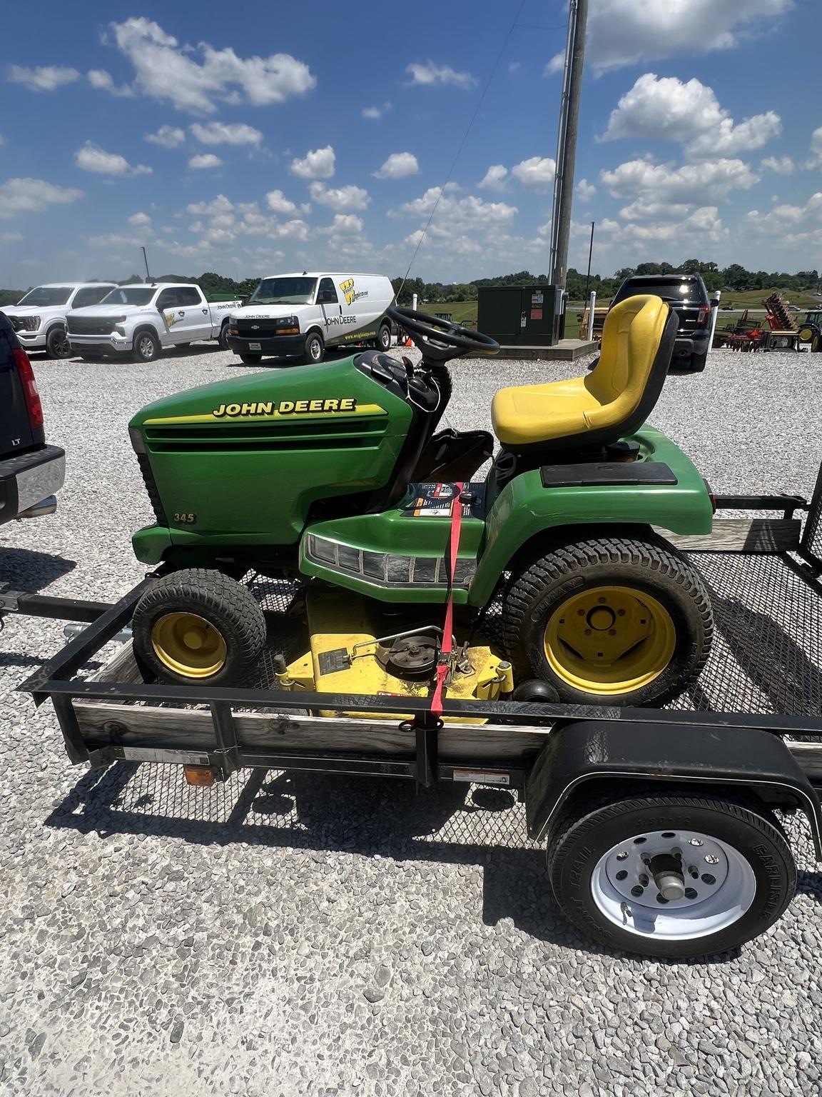 1999 John Deere 345