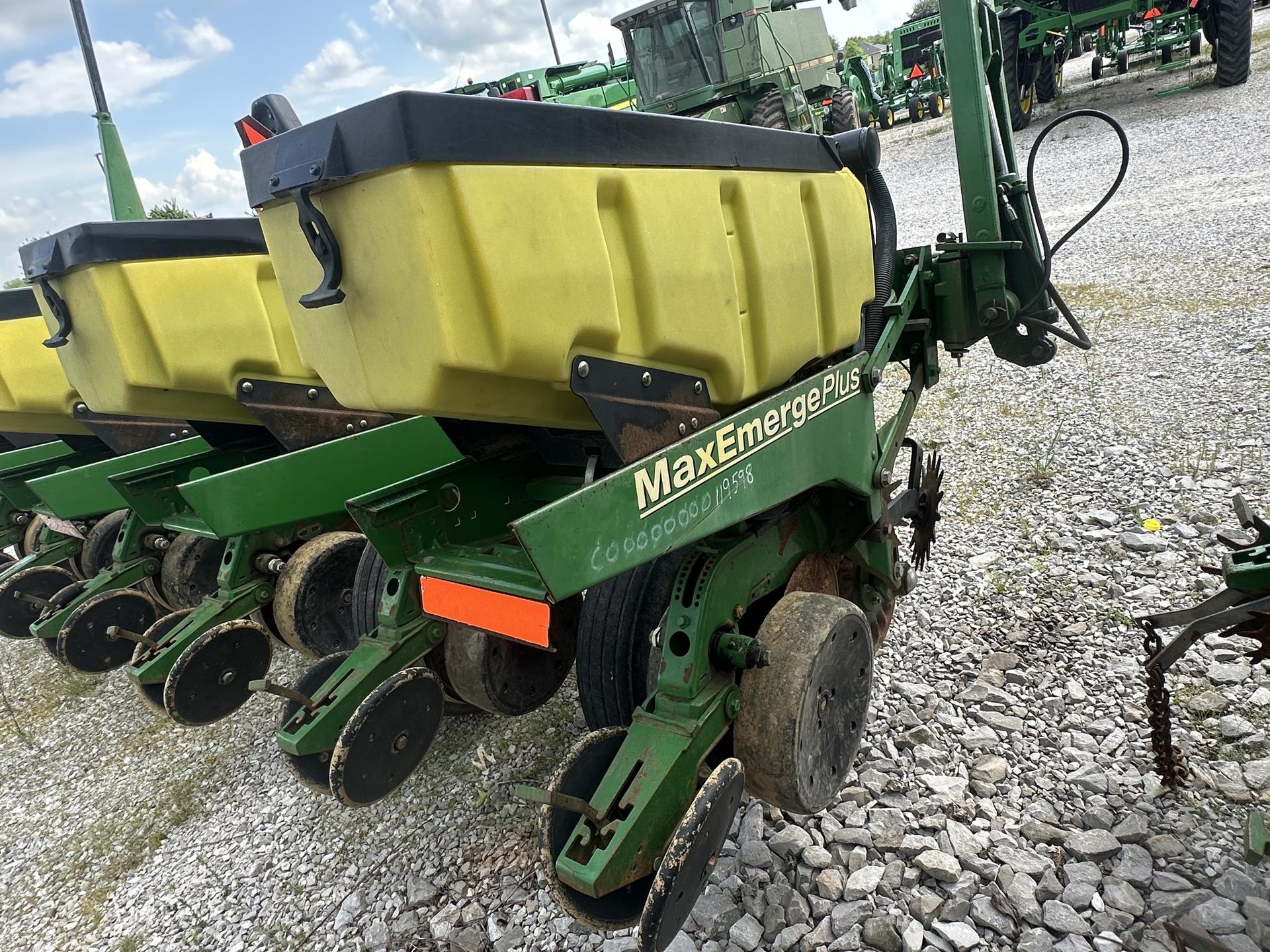 2003 John Deere 1750 Image