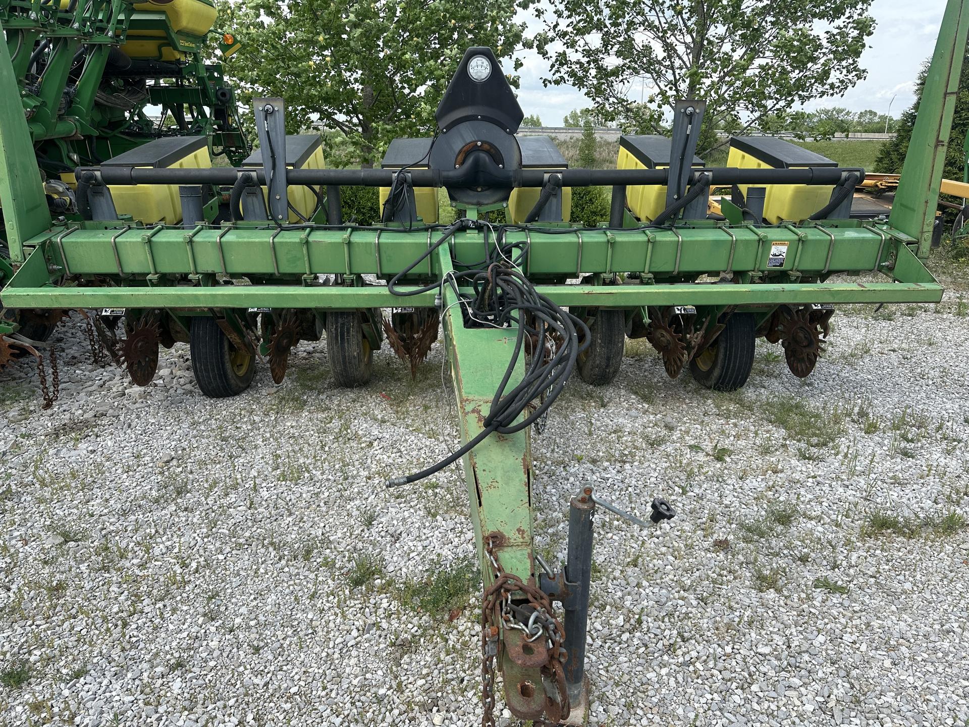 2003 John Deere 1750 Image