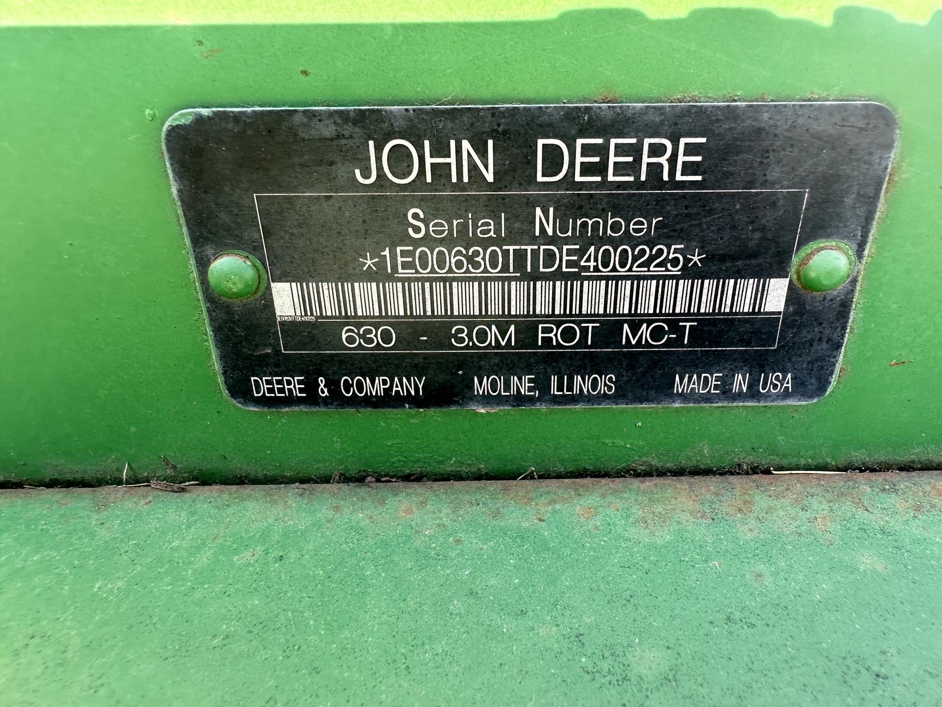 2013 John Deere 630