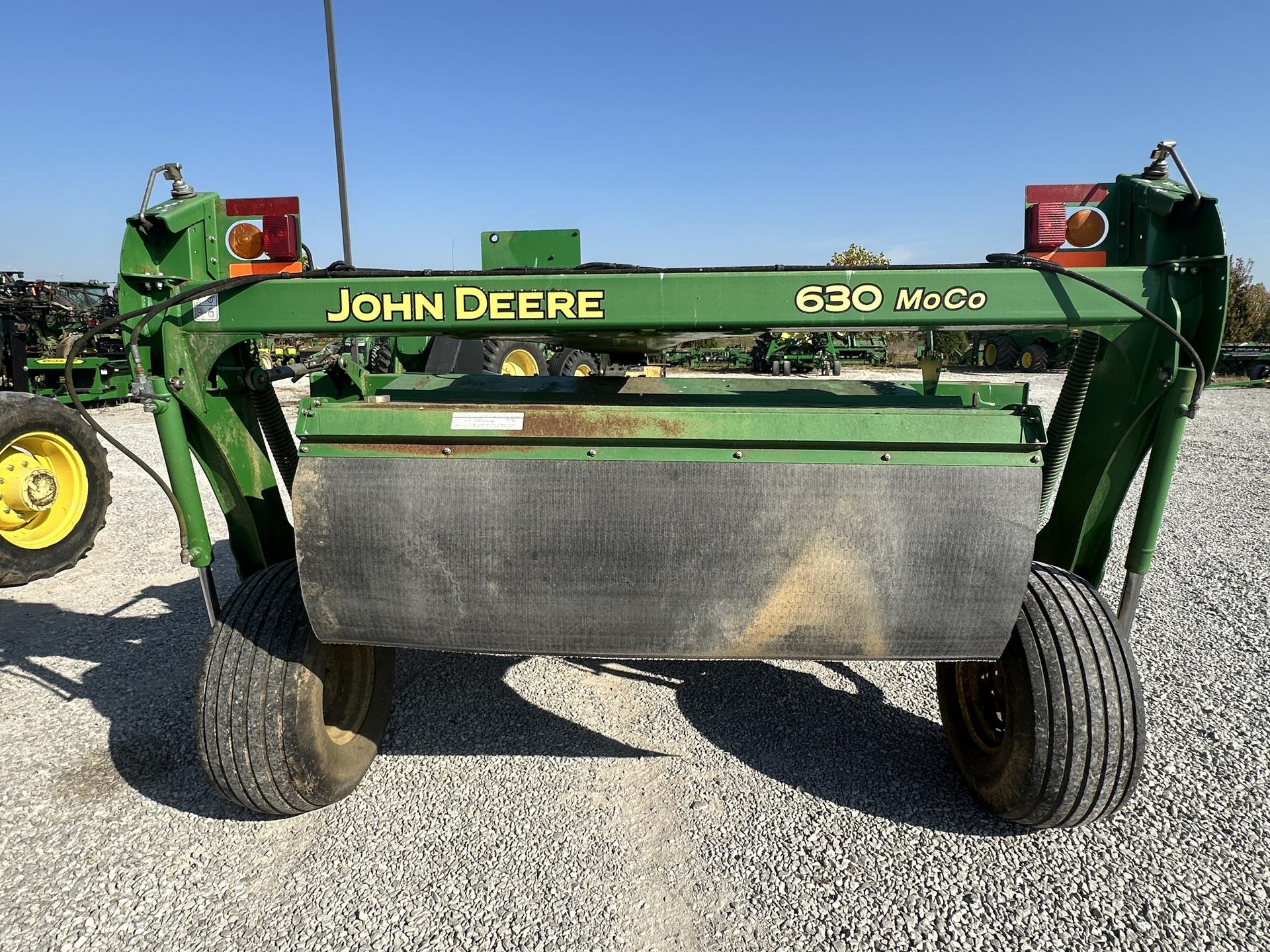 2013 John Deere 630