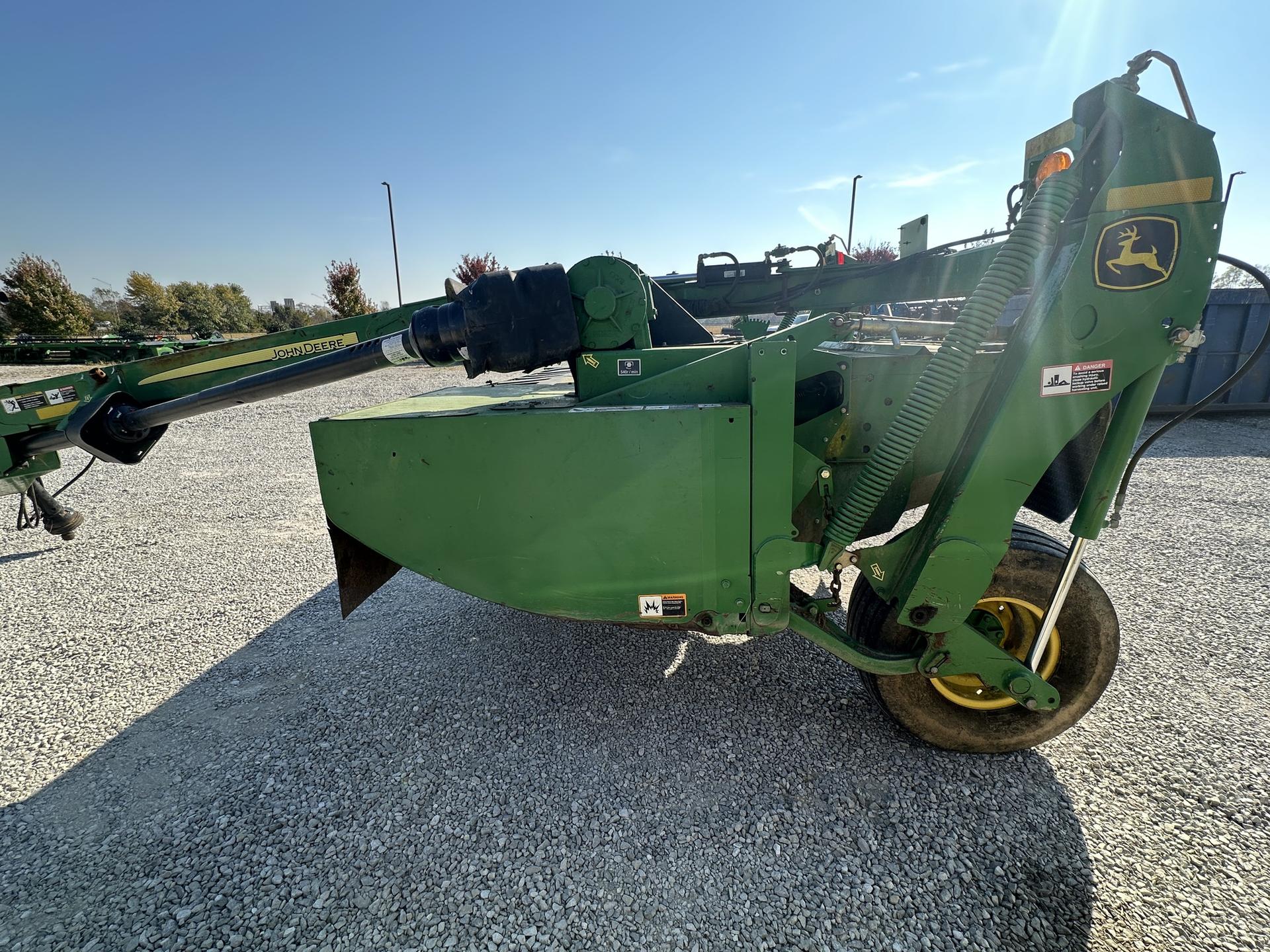 2013 John Deere 630