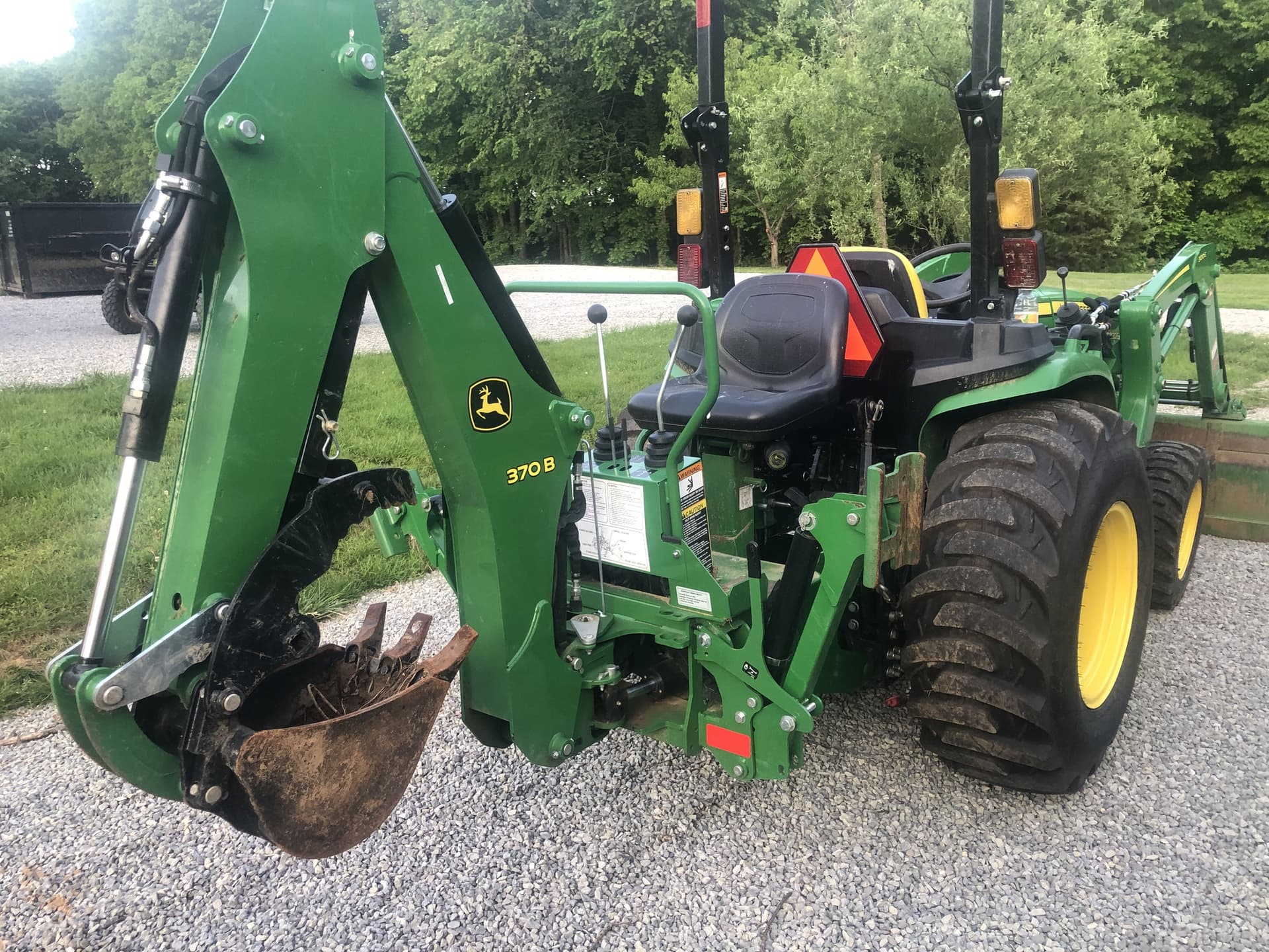 2023 John Deere 3032E Image