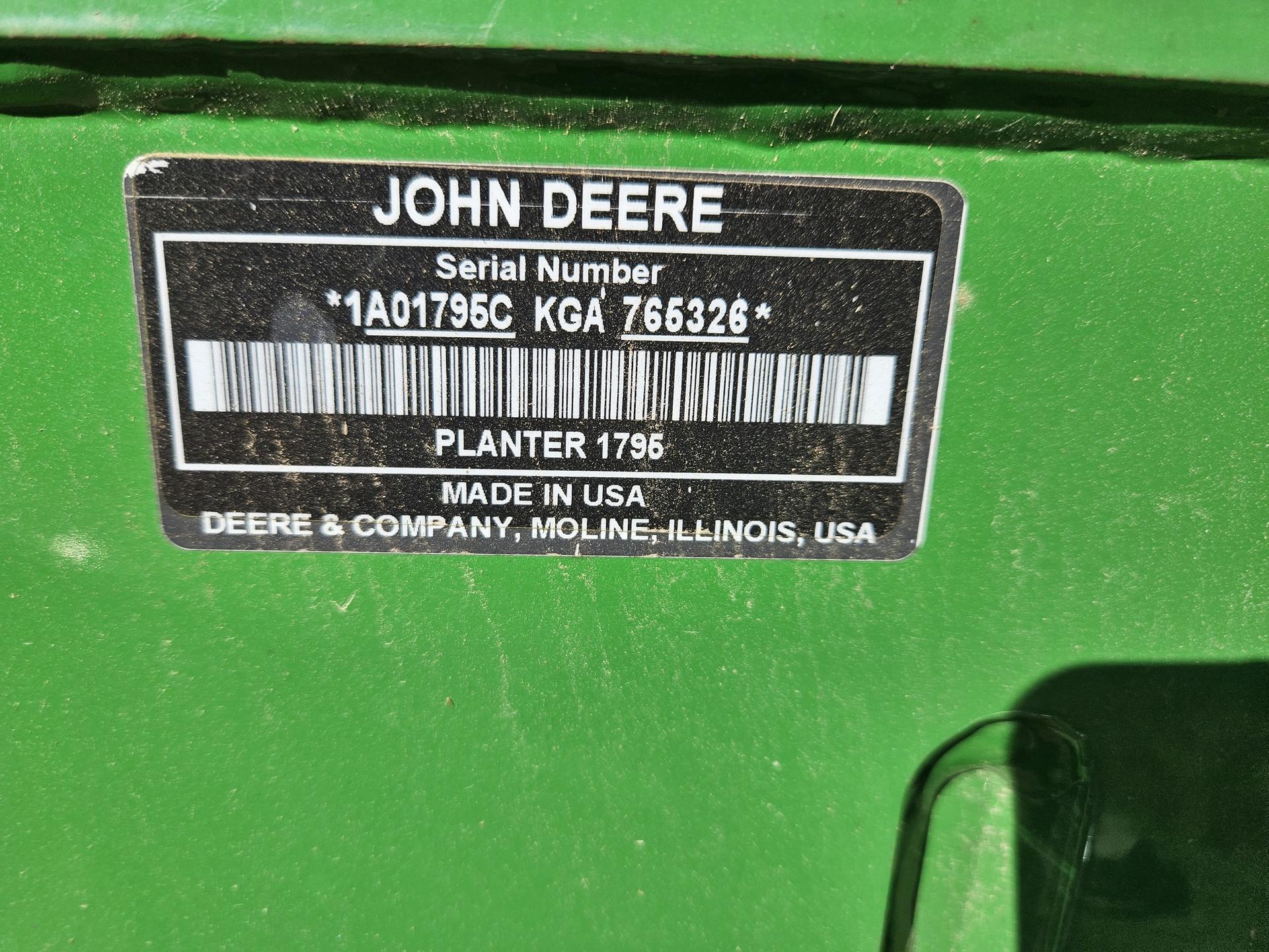 2016 John Deere 1795