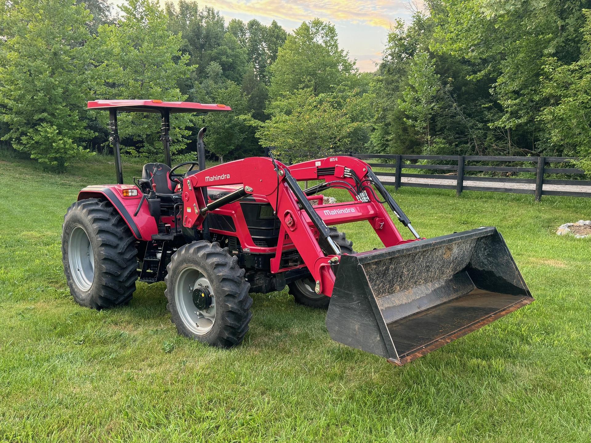 2017 Mahindra 6075