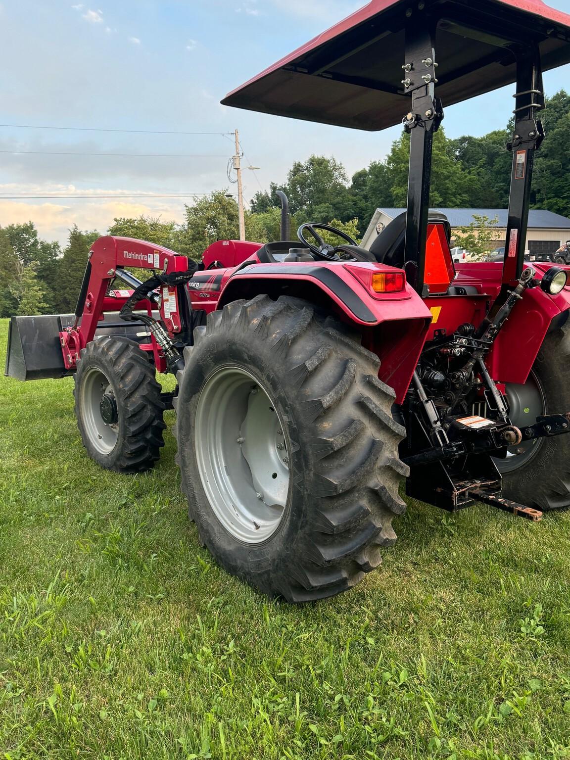 2017 Mahindra 6075