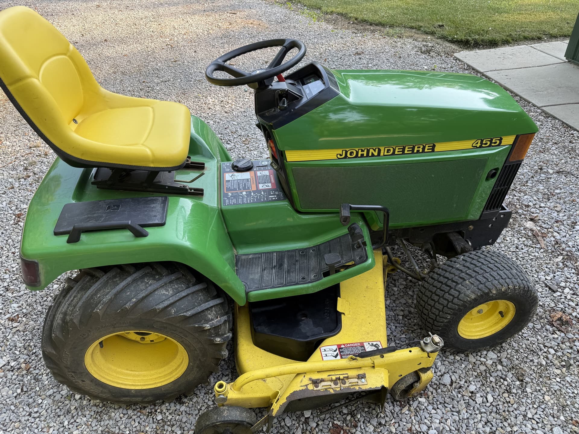 1998 John Deere 455 Image