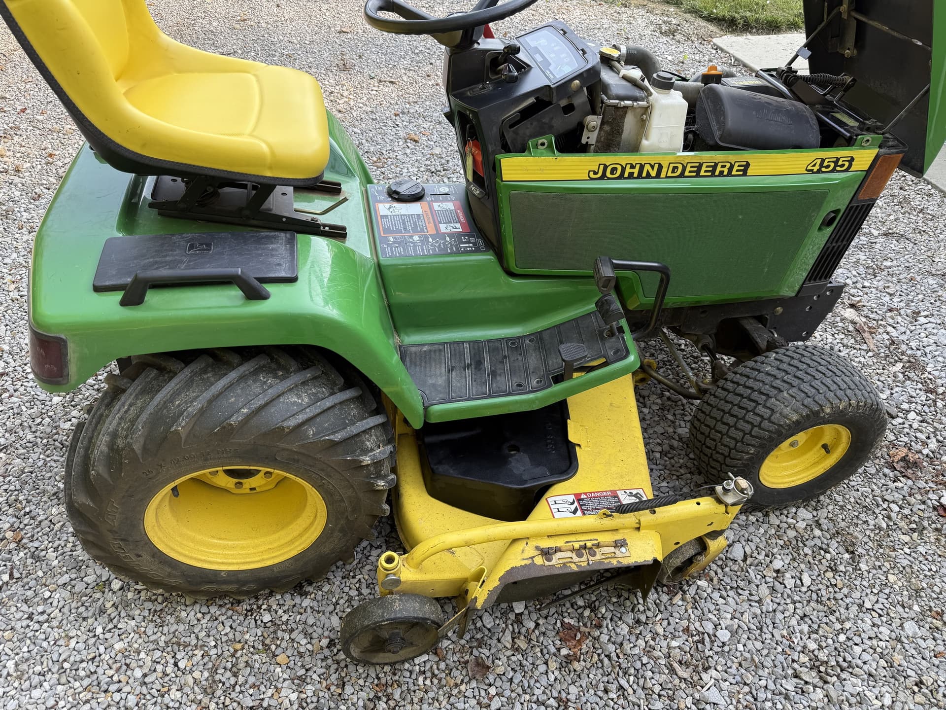 1998 John Deere 455 Image