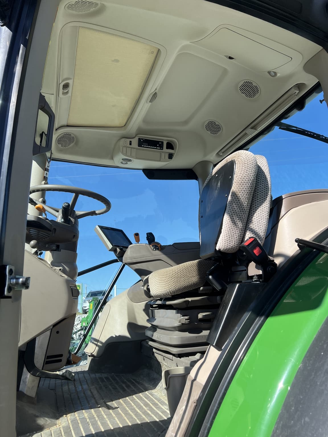 2021 John Deere 6145R Image