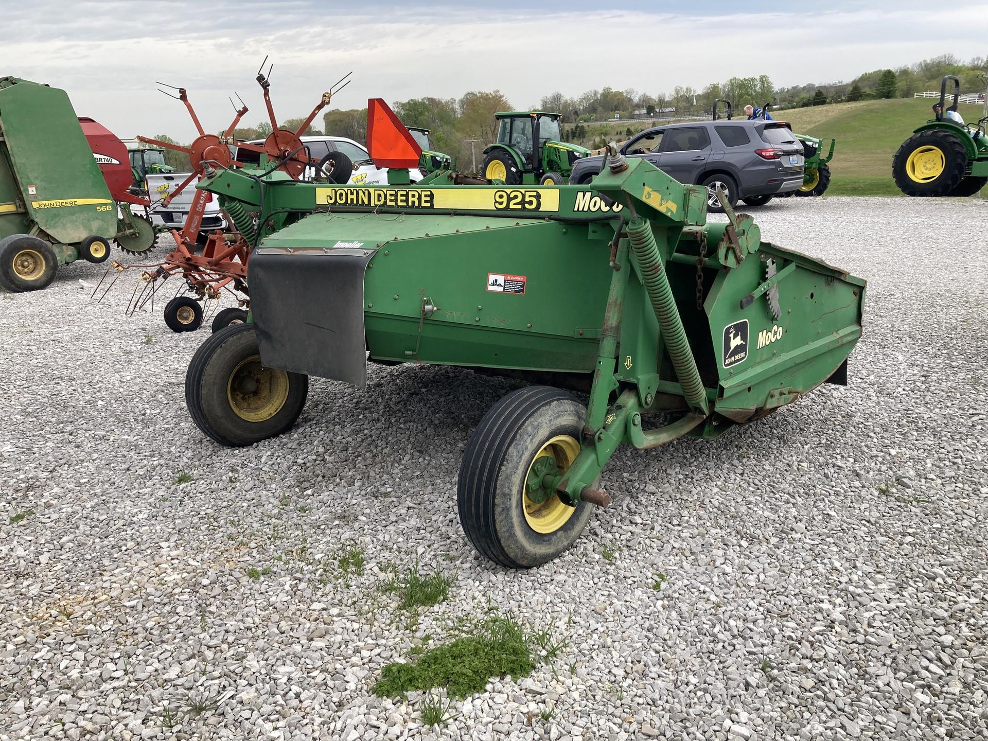 1999 John Deere 925 Image