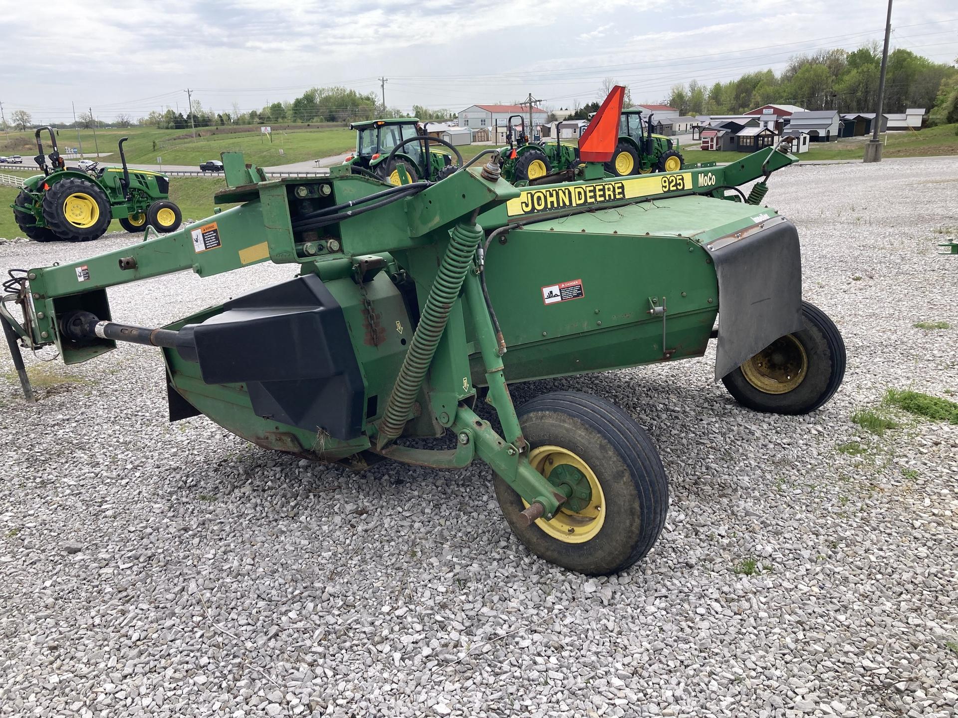 1999 John Deere 925 Image
