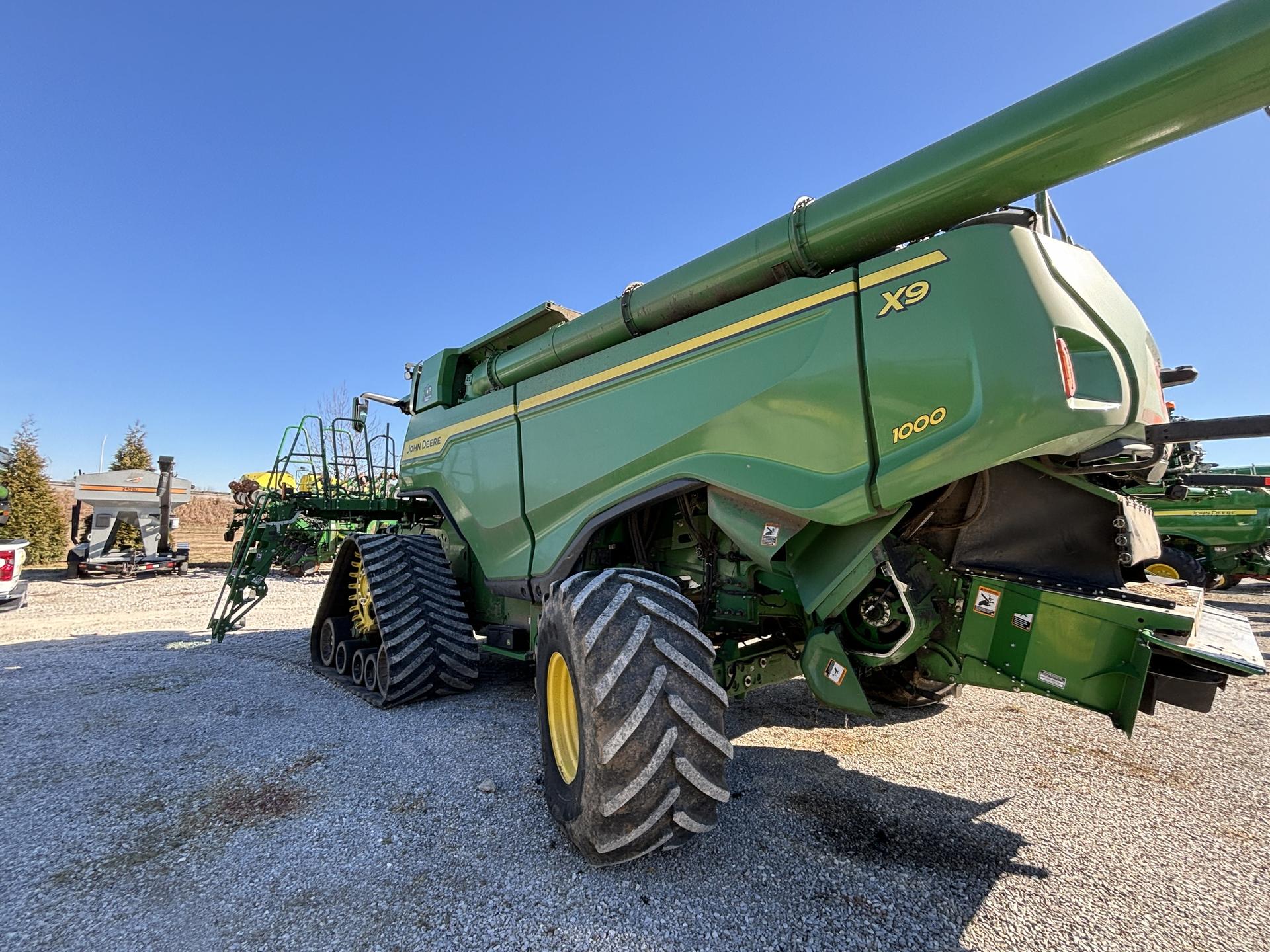 2022 John Deere X9 1000 Image