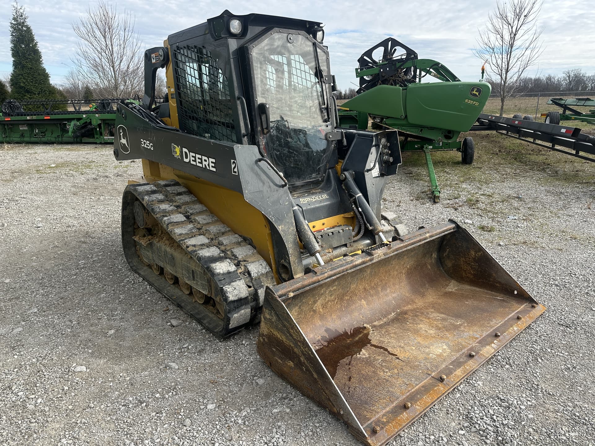 2022 John Deere 325G Image