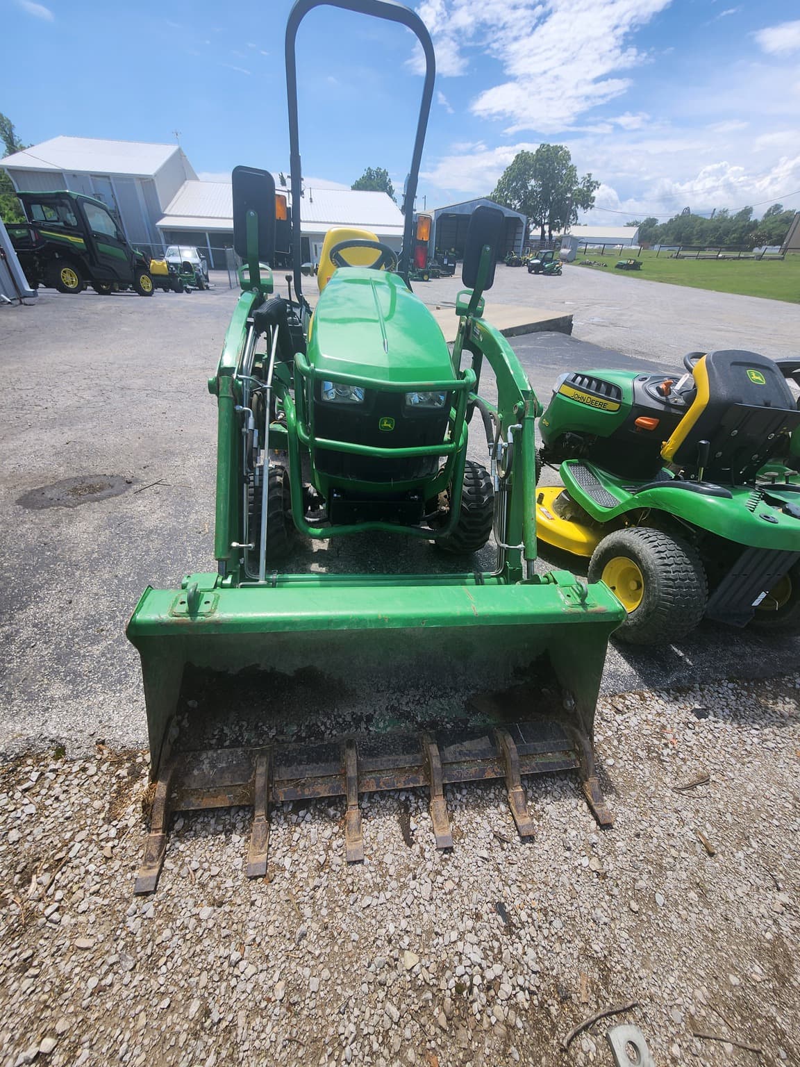 2018 John Deere 1025R Image