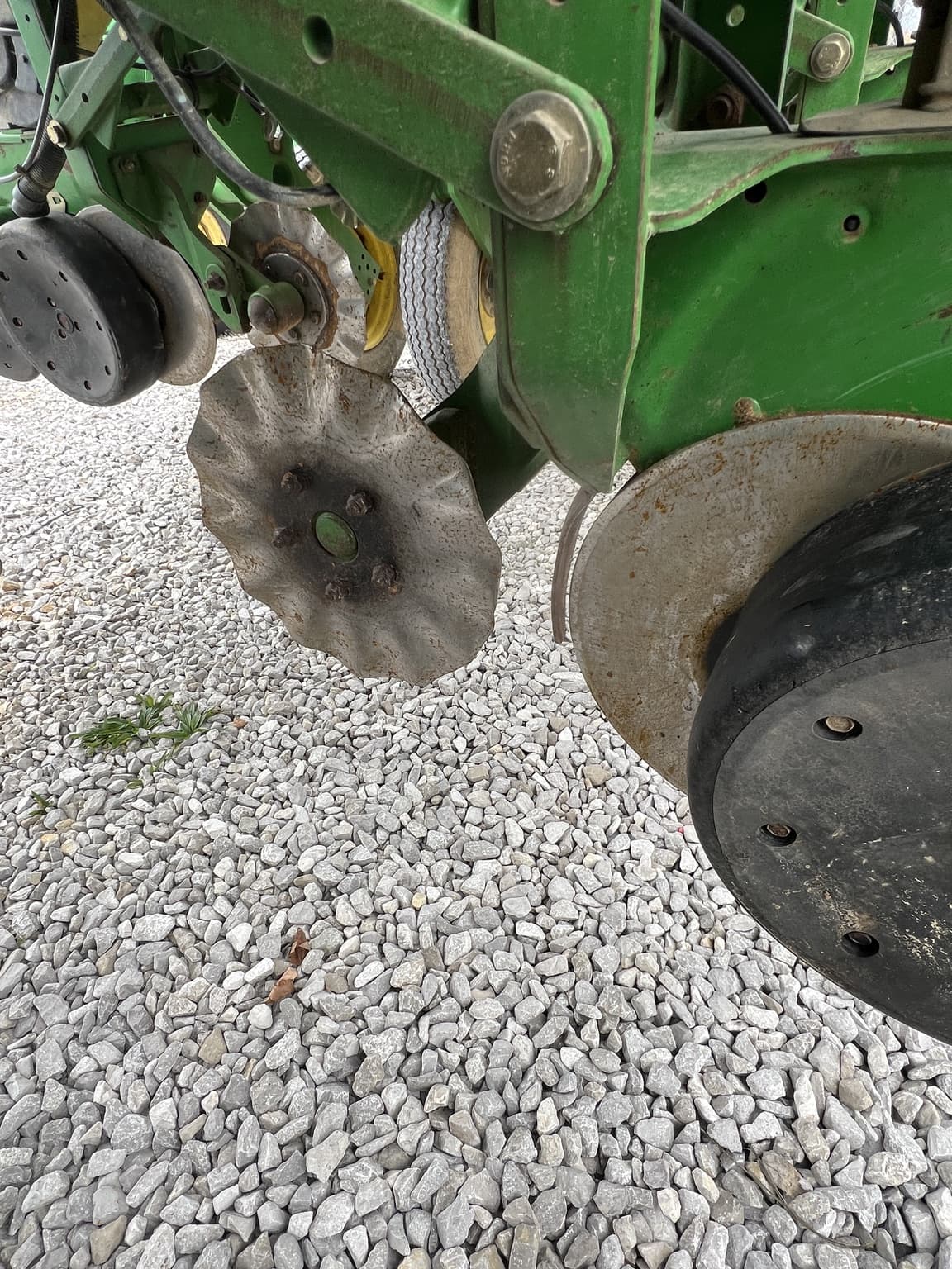 2004 John Deere 1790 Image