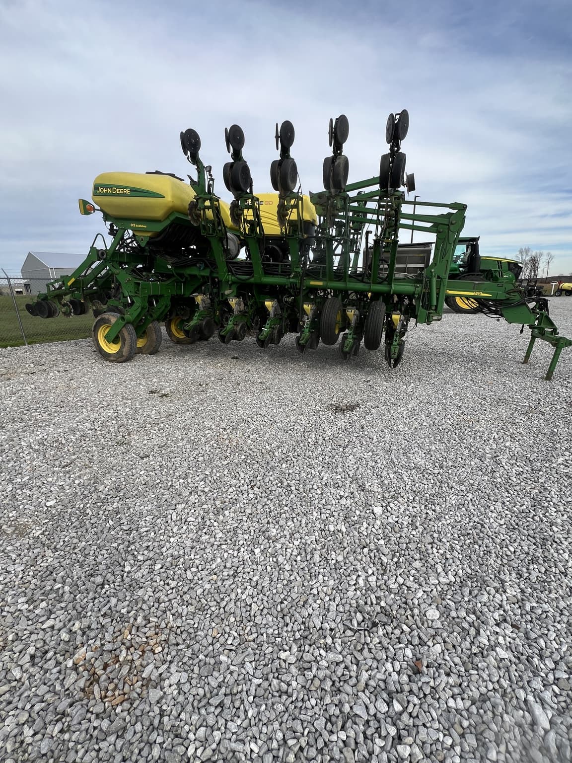 2004 John Deere 1790 Image