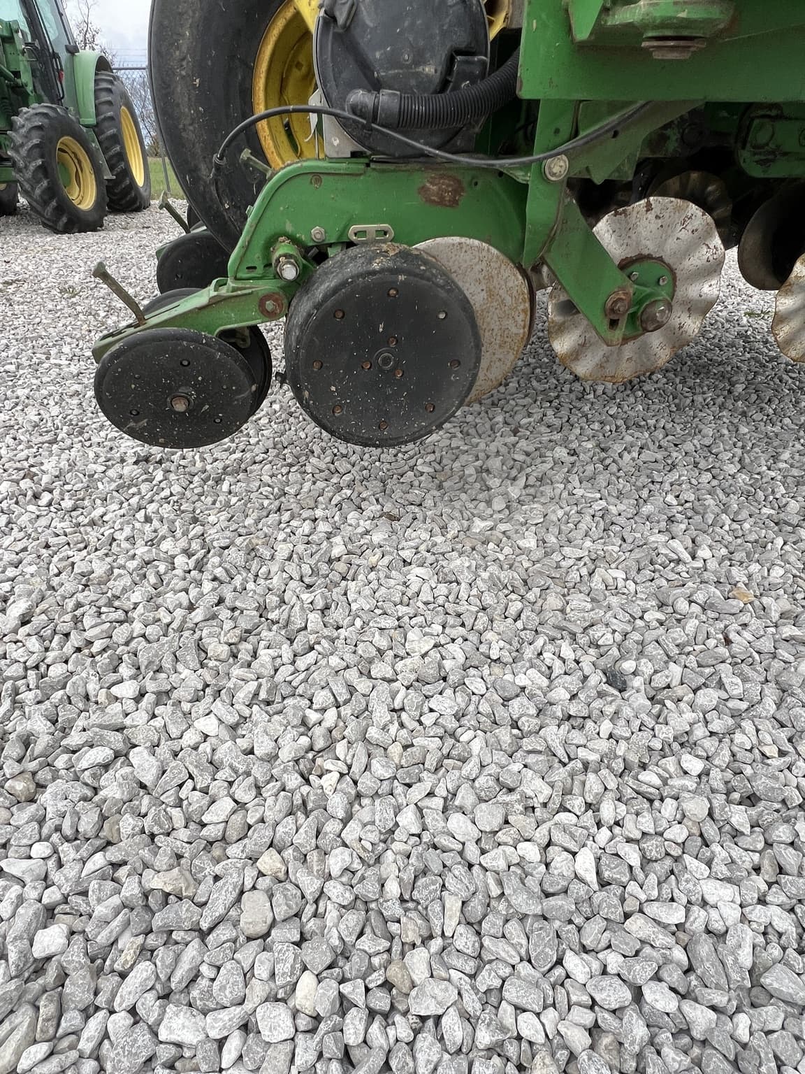 2004 John Deere 1790 Image