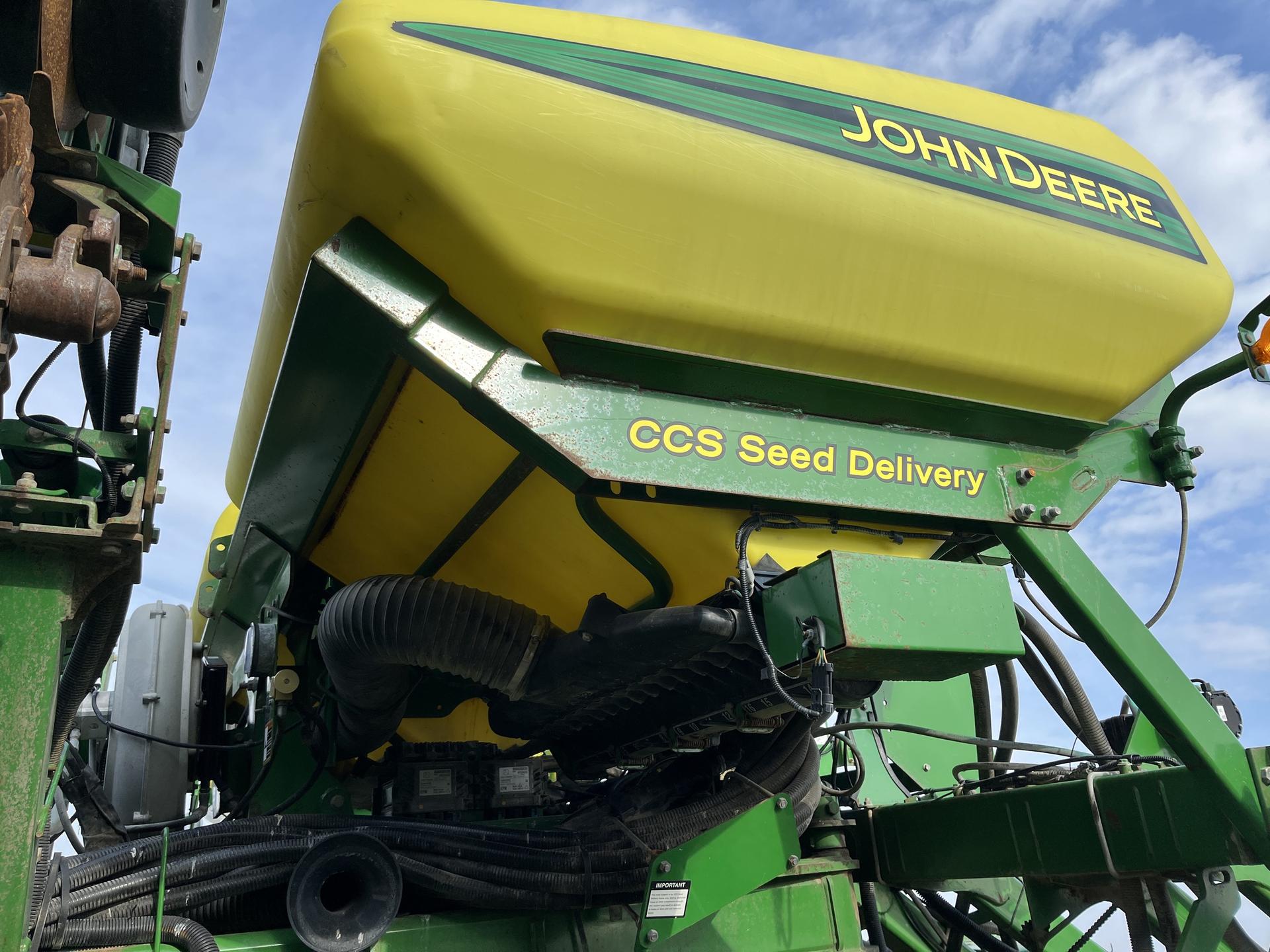 2011 John Deere 1790