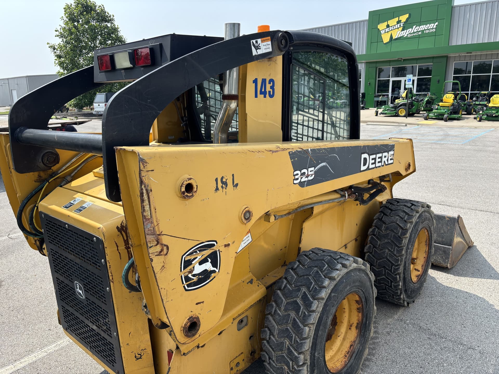 2007 John Deere 325 Image