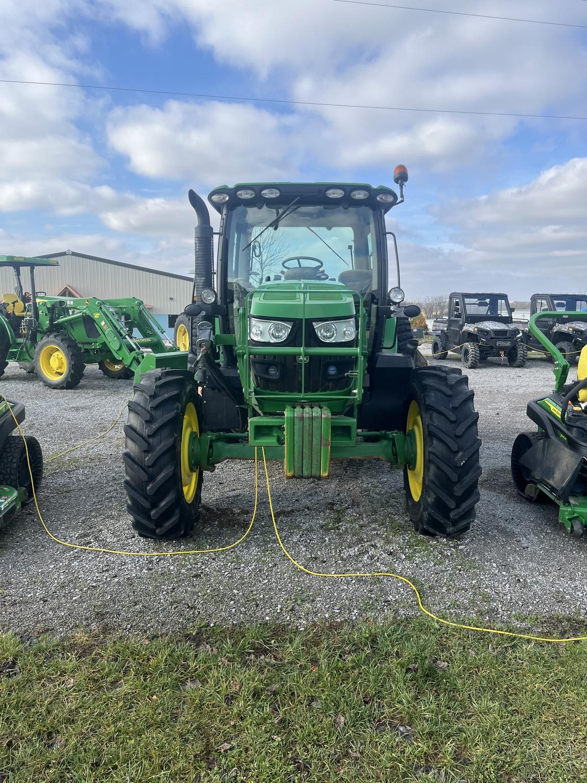 2014 John Deere 6125R Image