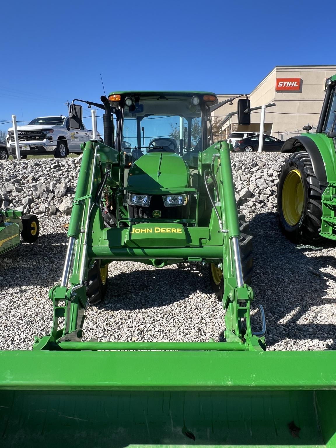 2022 John Deere 5075E