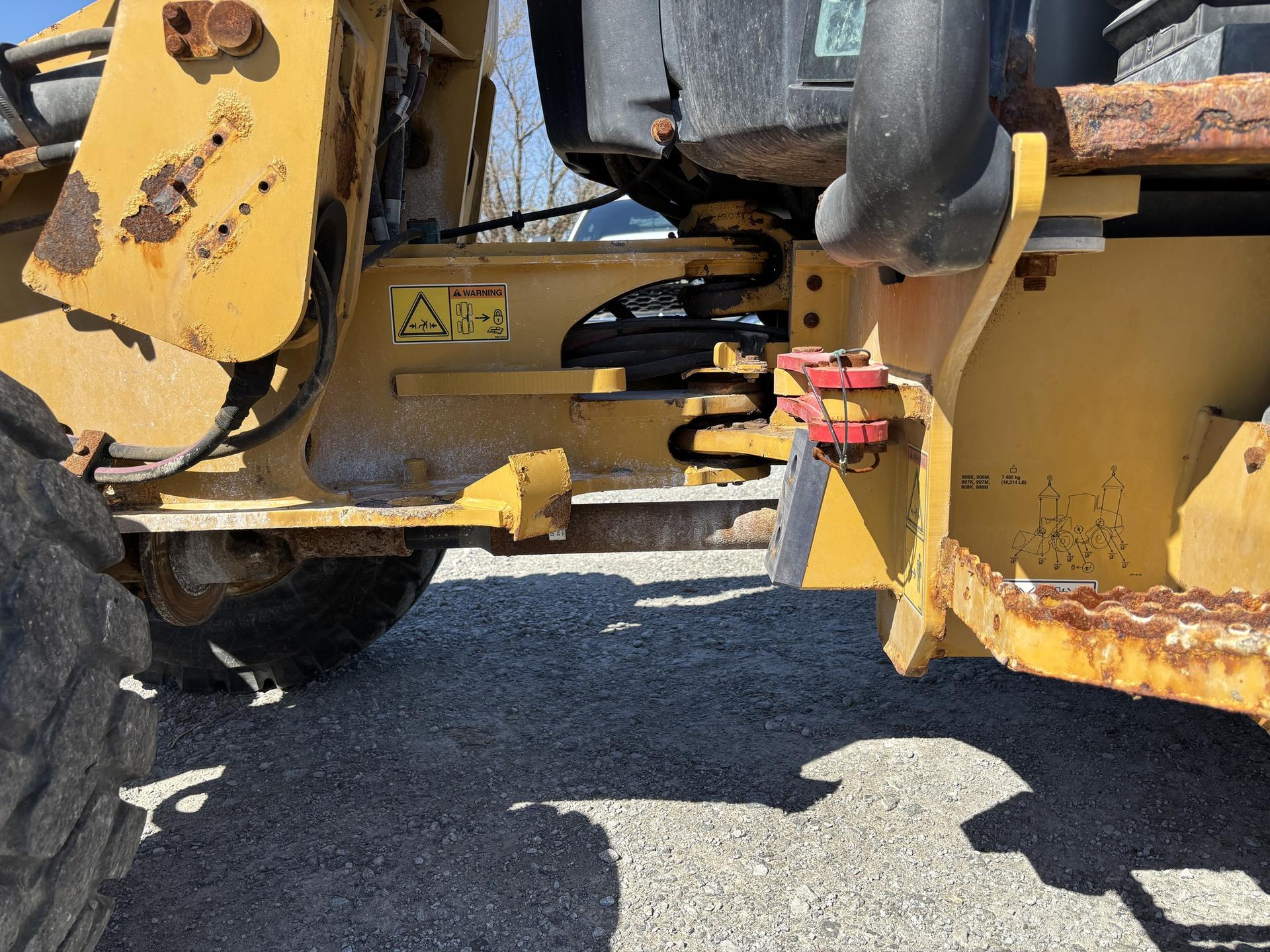 2016 Caterpillar 906 Image
