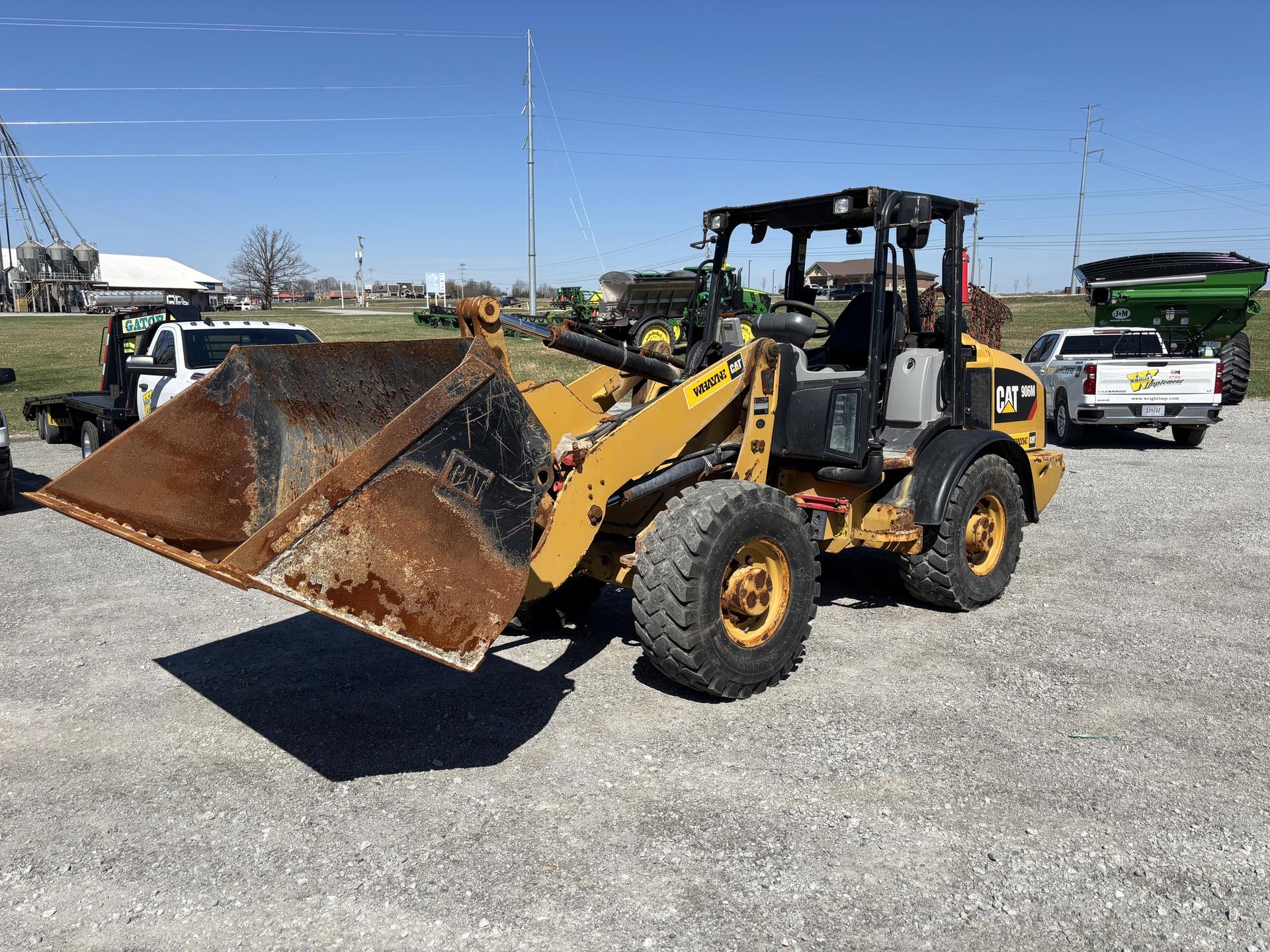2016 Caterpillar 906 Image