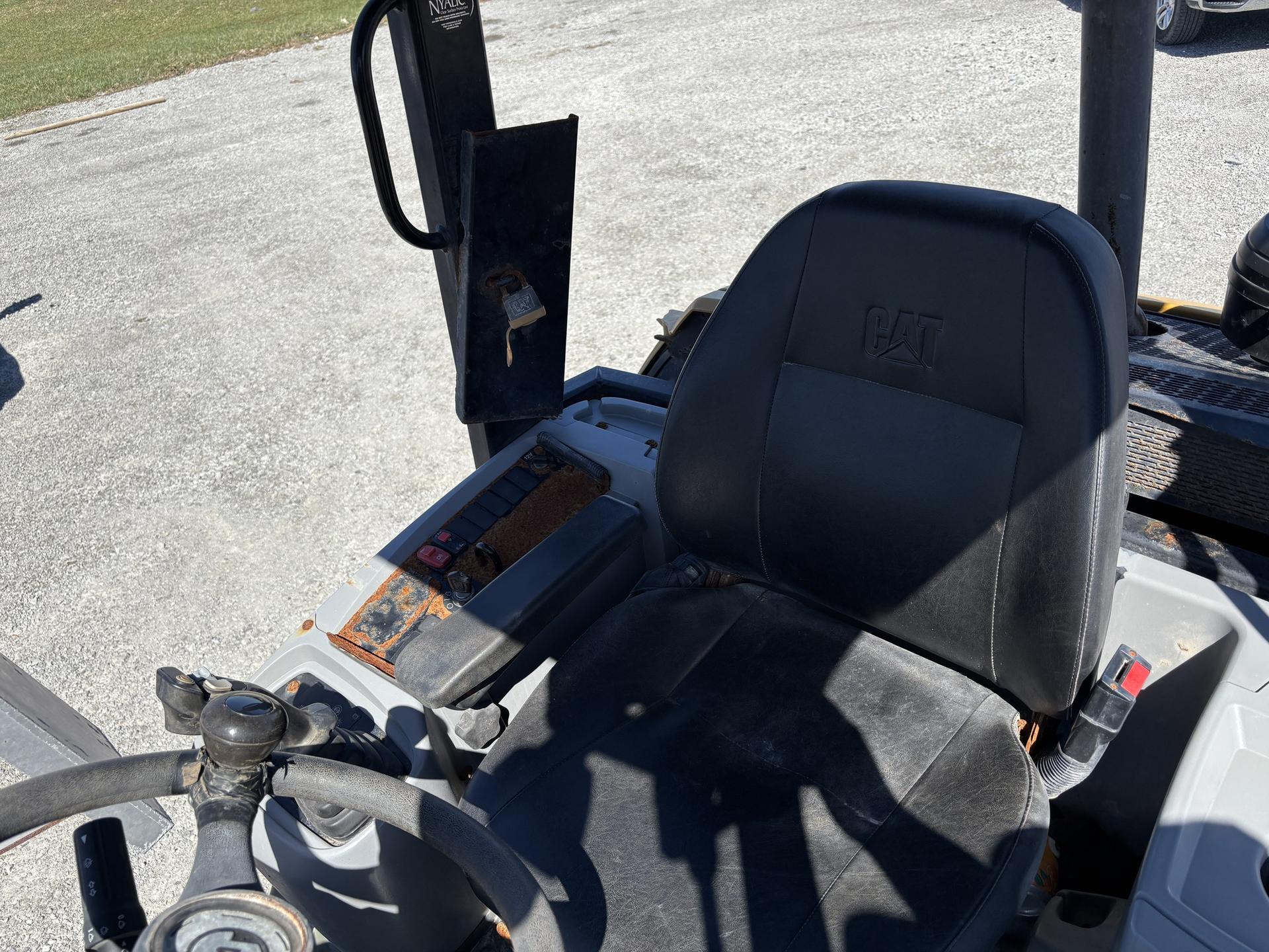 2016 Caterpillar 906 Image