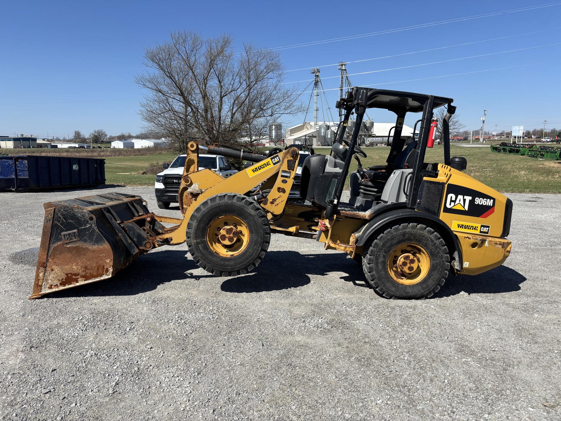 2016 Caterpillar 906 Image
