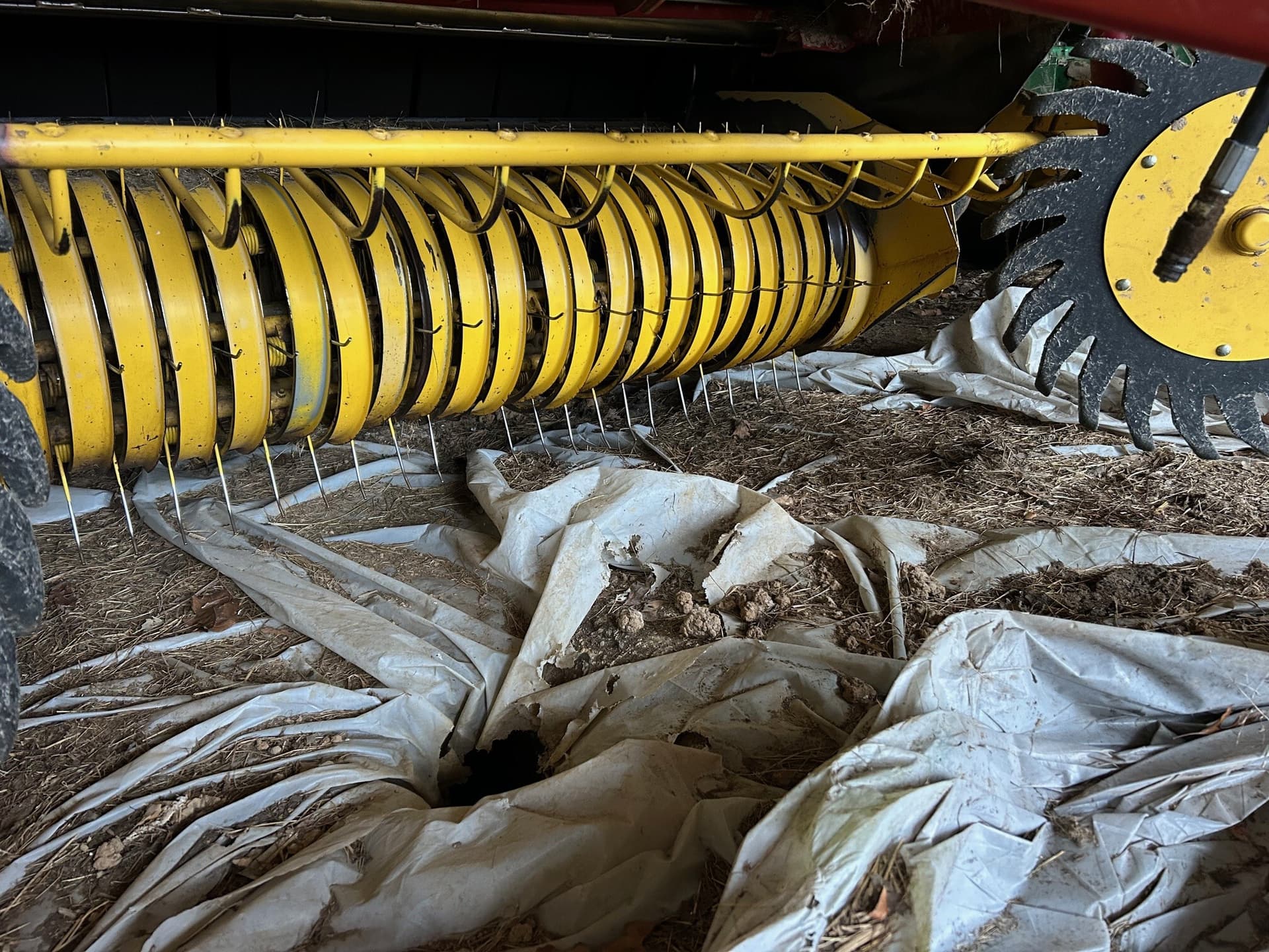 2009 New Holland BR7090 Image
