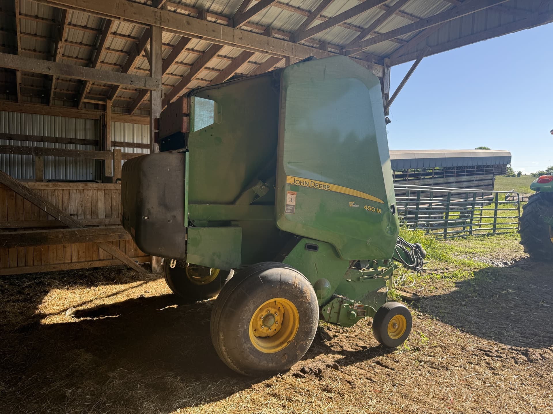 2022 John Deere 450M Image