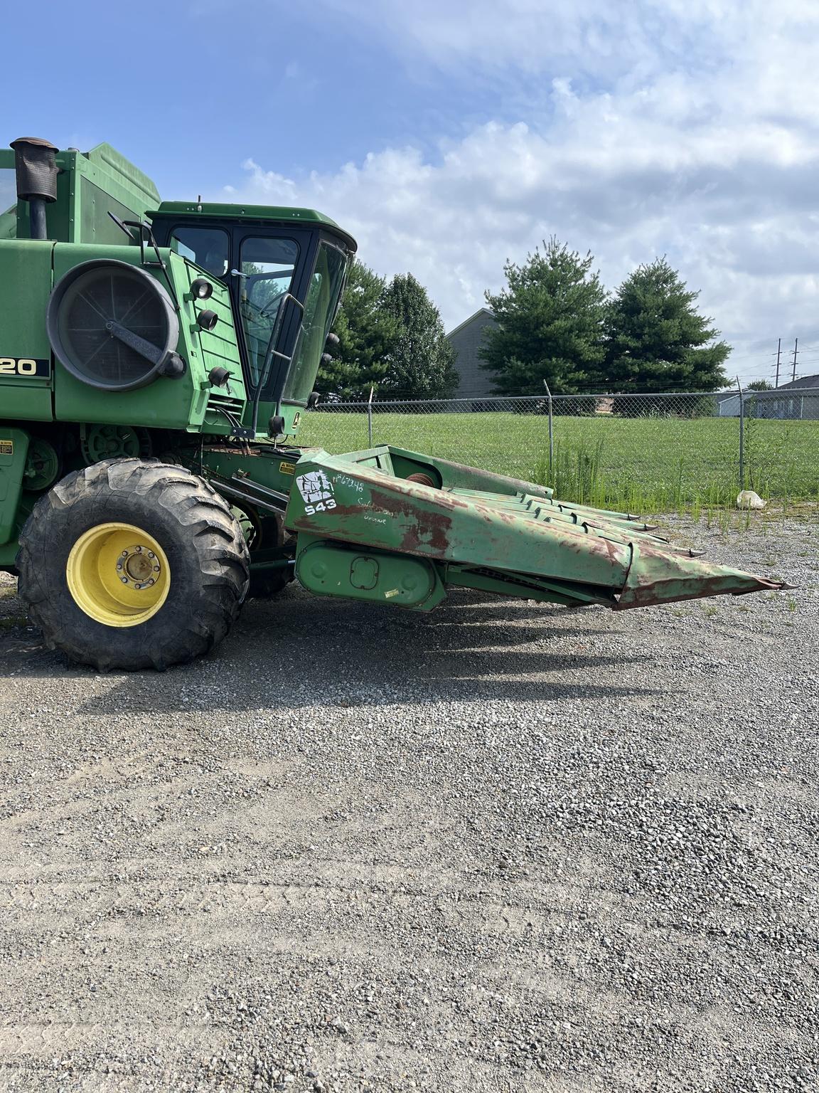 1987 John Deere 643