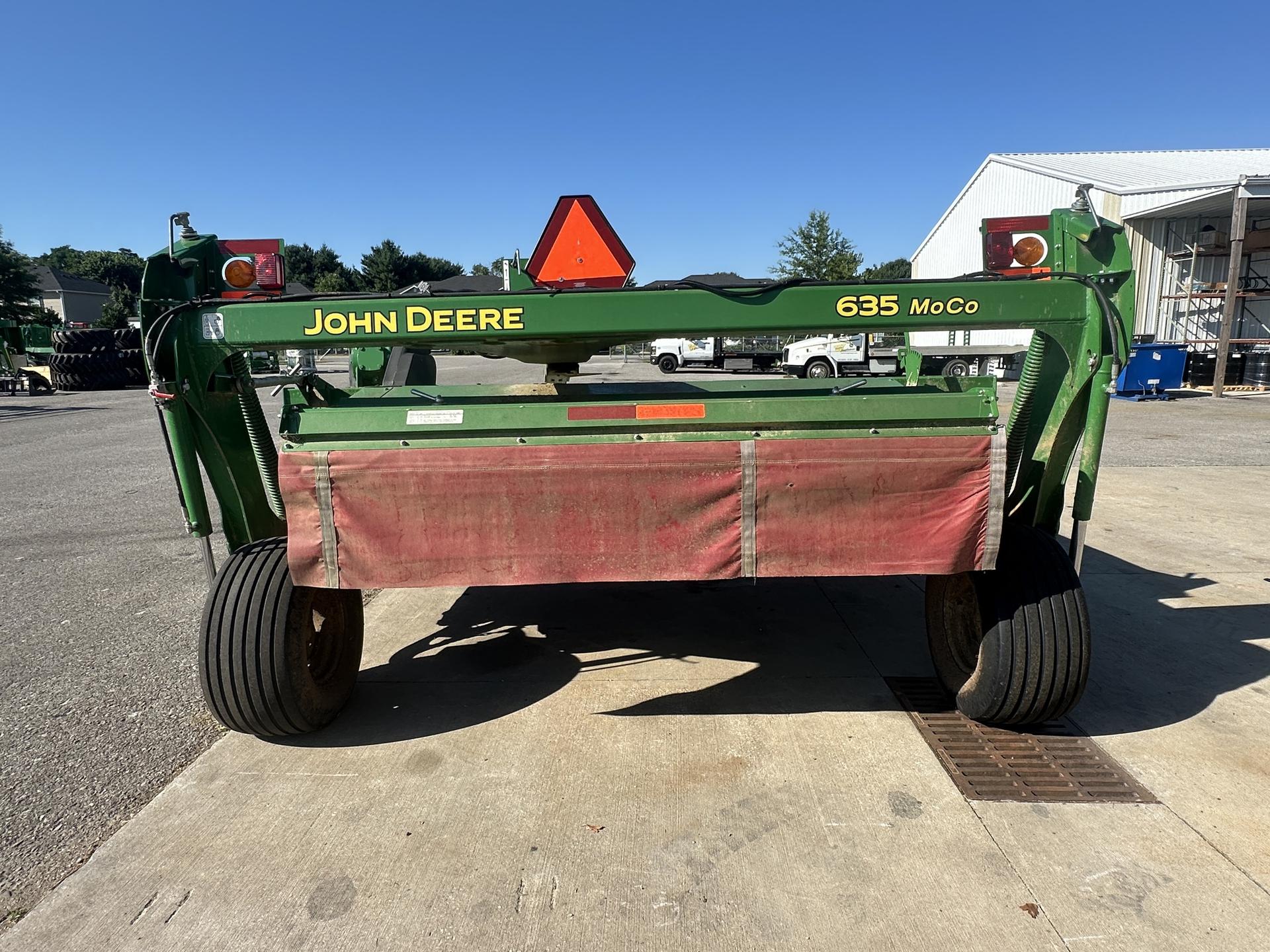 2019 John Deere 635