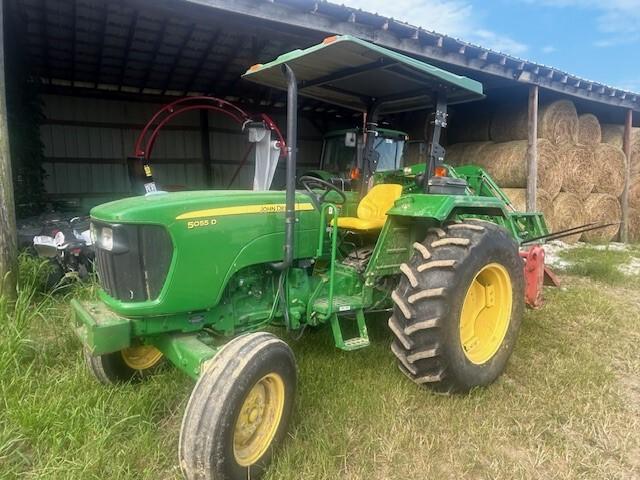 2013 John Deere 5055D