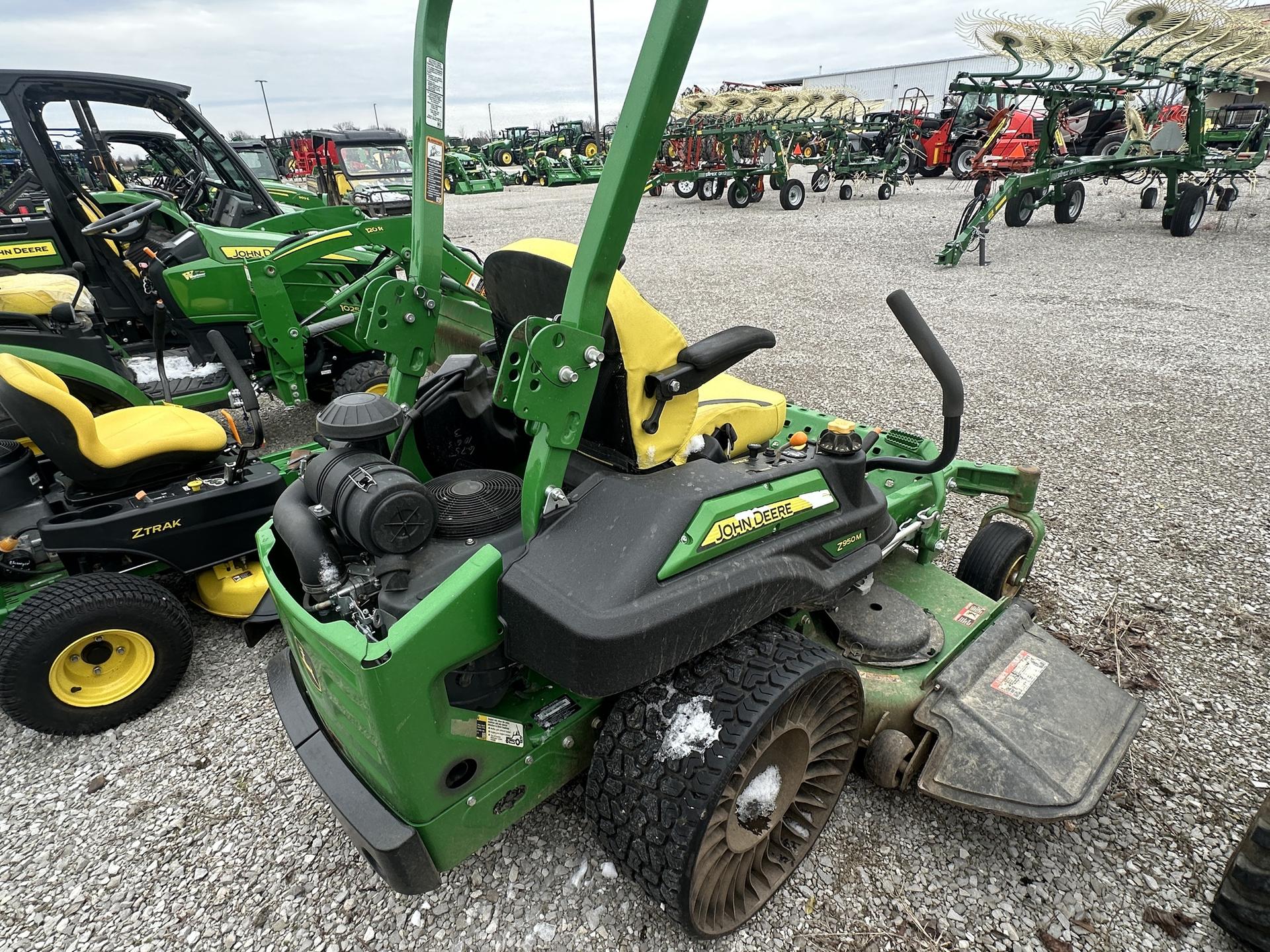 2019 John Deere Z950M Image