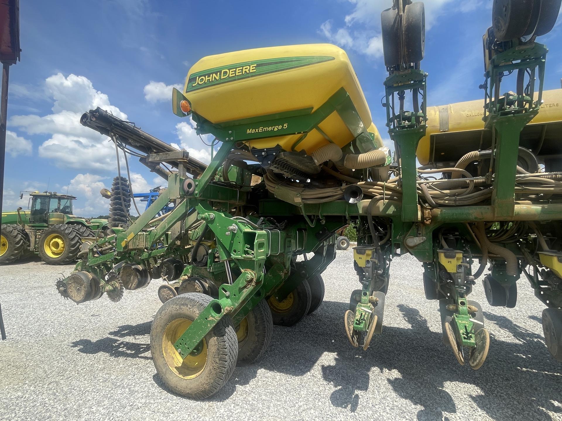 2016 John Deere 1795