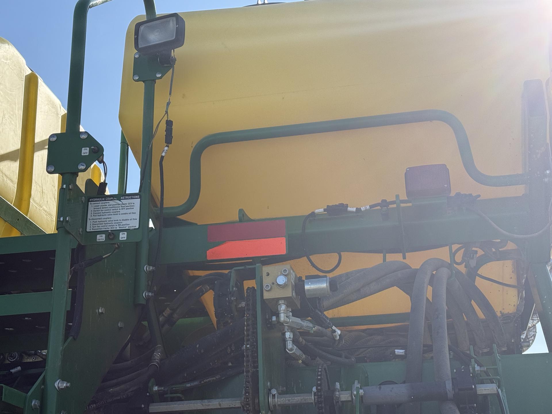 2016 John Deere 1795 Image