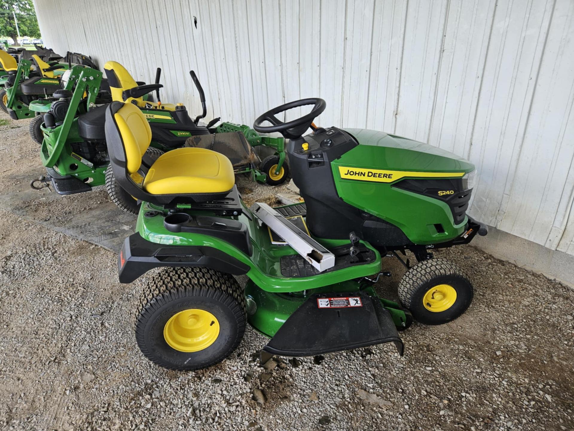 2024 John Deere S240 Image