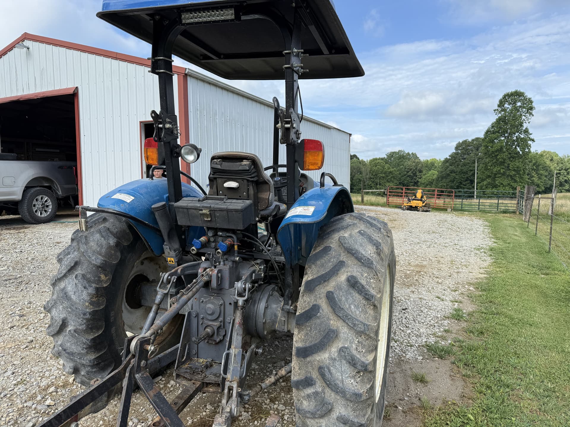2000 New Holland TN70S Image