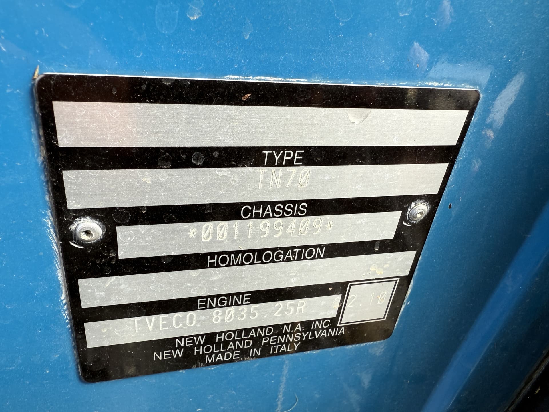 2000 New Holland TN70S Image