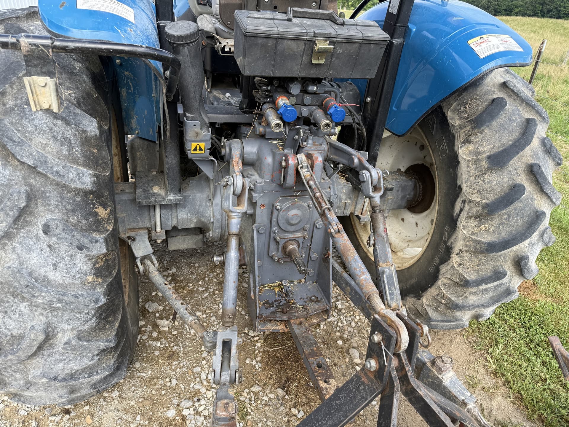 2000 New Holland TN70S Image