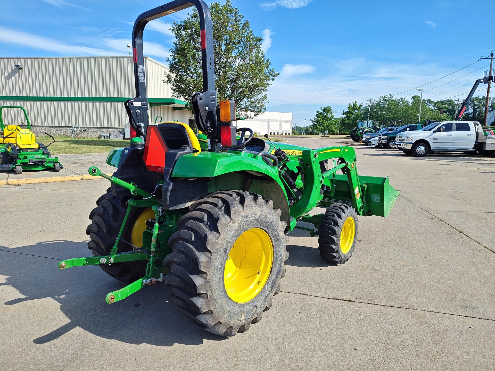 2019 John Deere 3043D