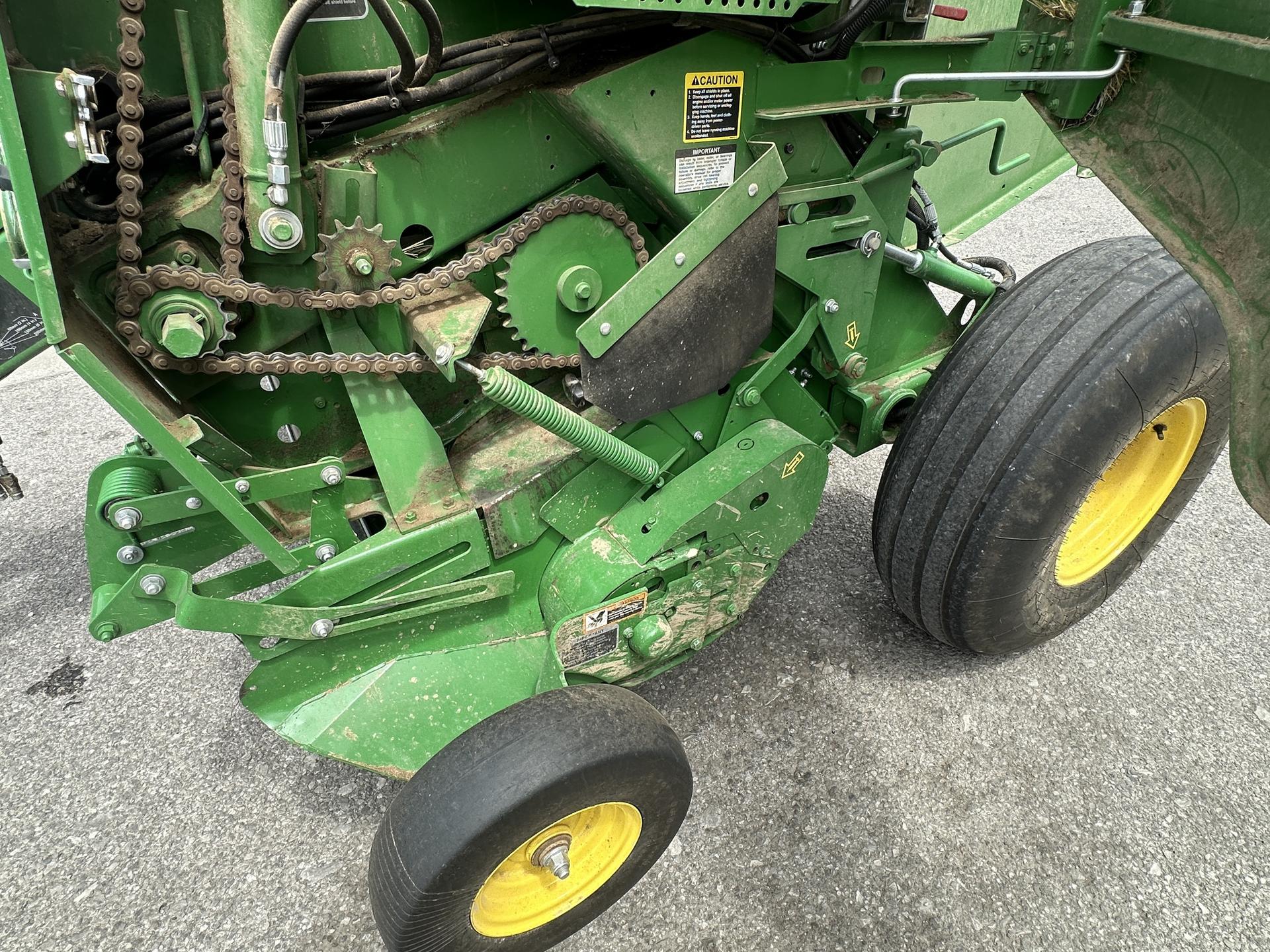 2021 John Deere 560M