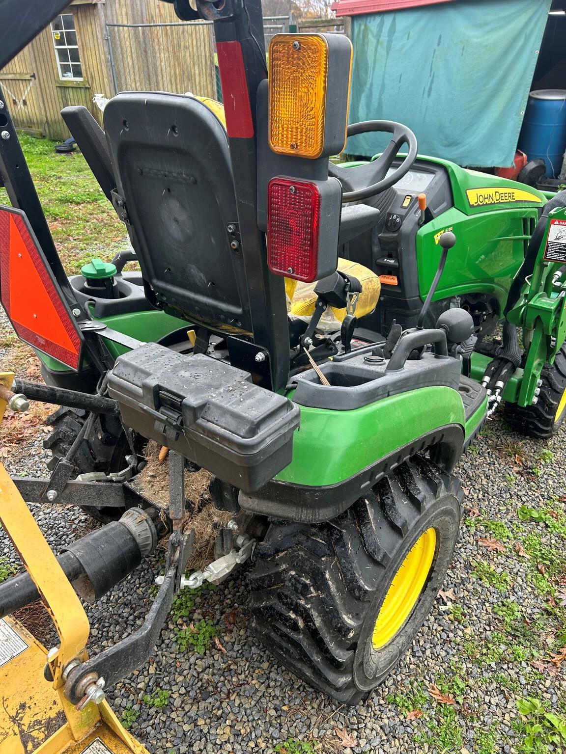 2021 John Deere 1025R Image