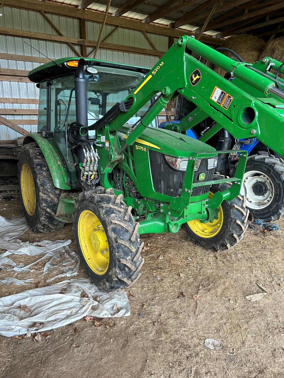 2023 John Deere 5075E Cab Image