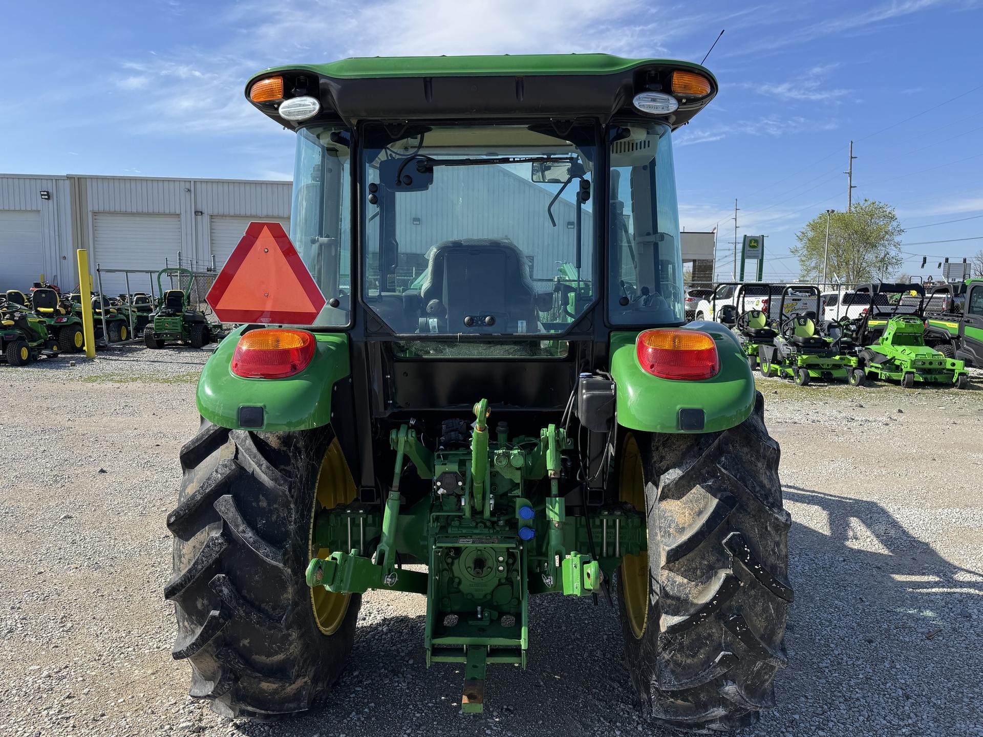 2023 John Deere 5075E Cab Image